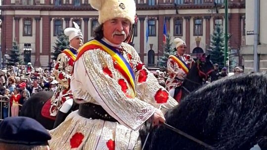 Parada junilor, aplaudată în Duminca Tomii de mii de brașoveni și turiști