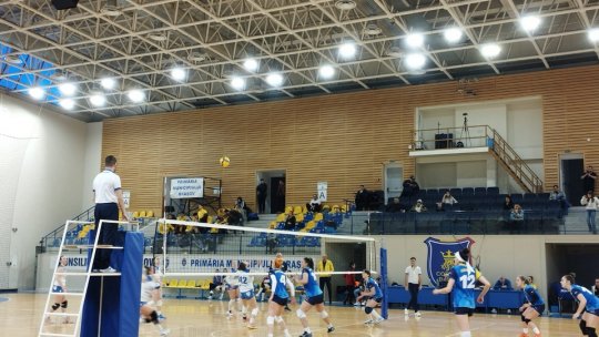 Volei feminin, Corona Brașov, două victorii la Tg. Mureș