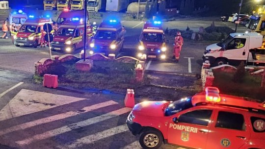 VIDEO. 86 de elevi ai Seminarului Teologic Brașov și 7 adulți au fost implicați într-un grav accident rutier