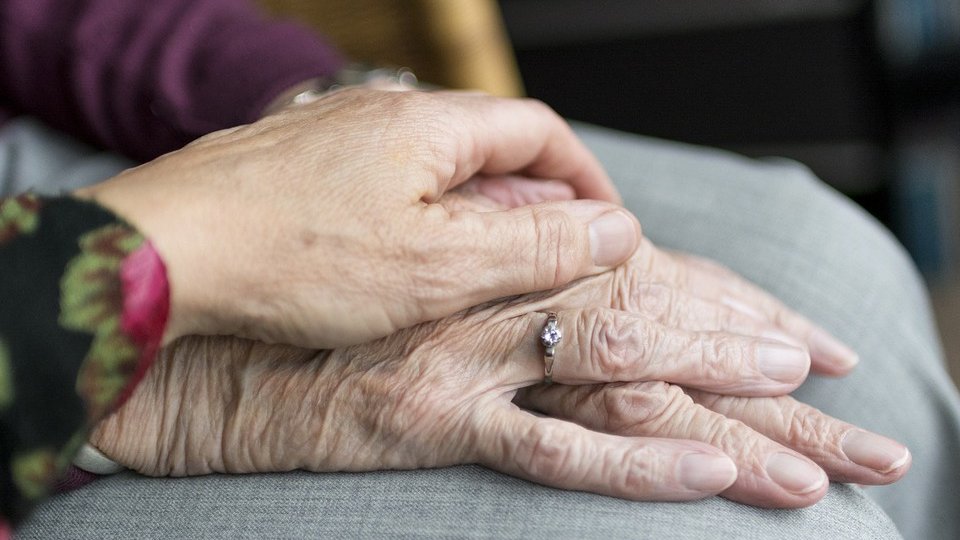 Centrale termice transformate în centre pentru bătrâni