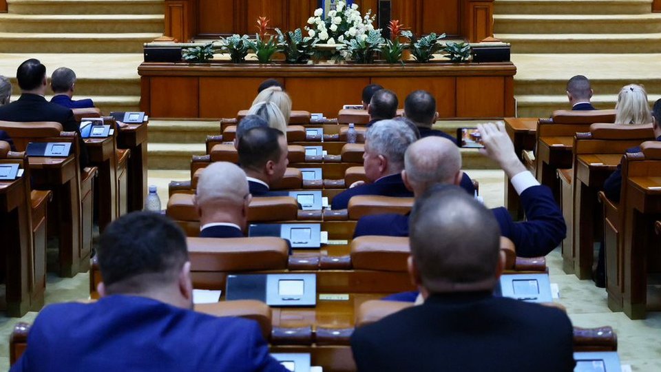 Proiectul de lege privind abuzul în serviciu şi cel referitor la pensiile speciale ajung la Camera Deputaţilor