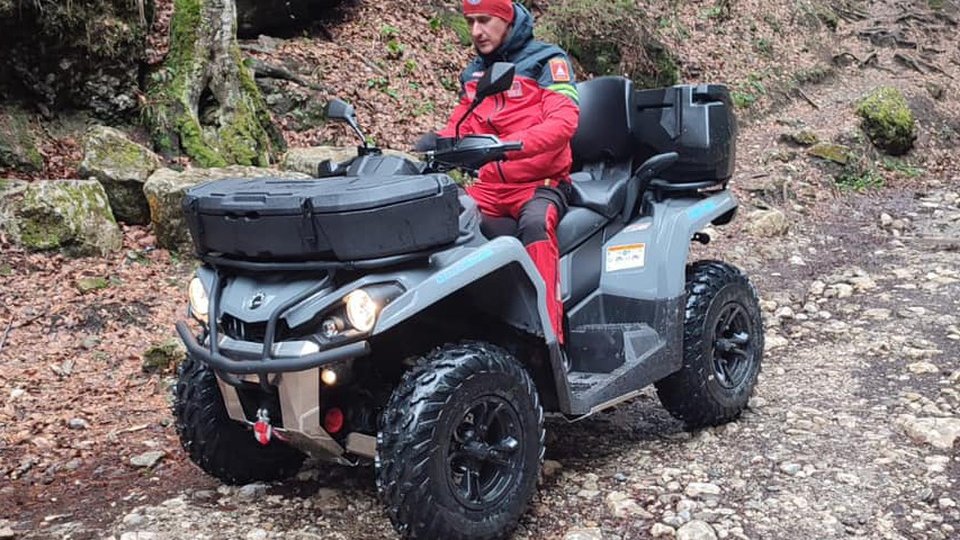 Un ATV nou-nouț, în valoare de 68.000 lei, și un nou salvamontist, pentru Salvamont Săcele