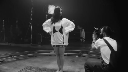 INTERVIU l ''Nu vezi c-a luat-o lumea ,,Razna?'' De vorbă cu EMAA pe 93,3 FM