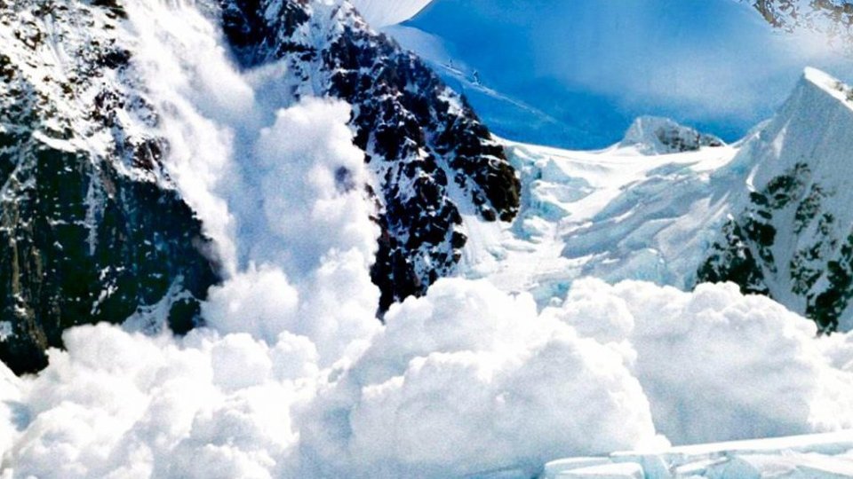 Risc major de avalanșe în Bucegi și Făgăraș