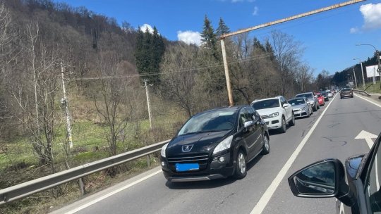 Atenție, șoferi! Se circulă bară la bară pe DN1 Ploiești - Brașov