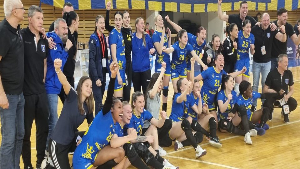 Corona Braşov a promovat în Liga Națională de handbal feminin