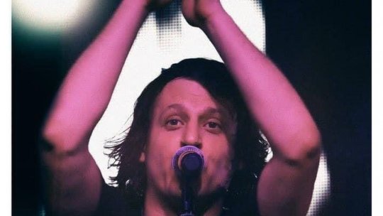 ALTERNOSFERA lansează ''IMNURI DE RĂZBOI'', la Brașov