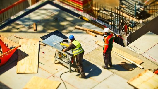 Cifrele Eurostat arată că economia europeană este în creştere, iar inflaţia şi şomajul scad