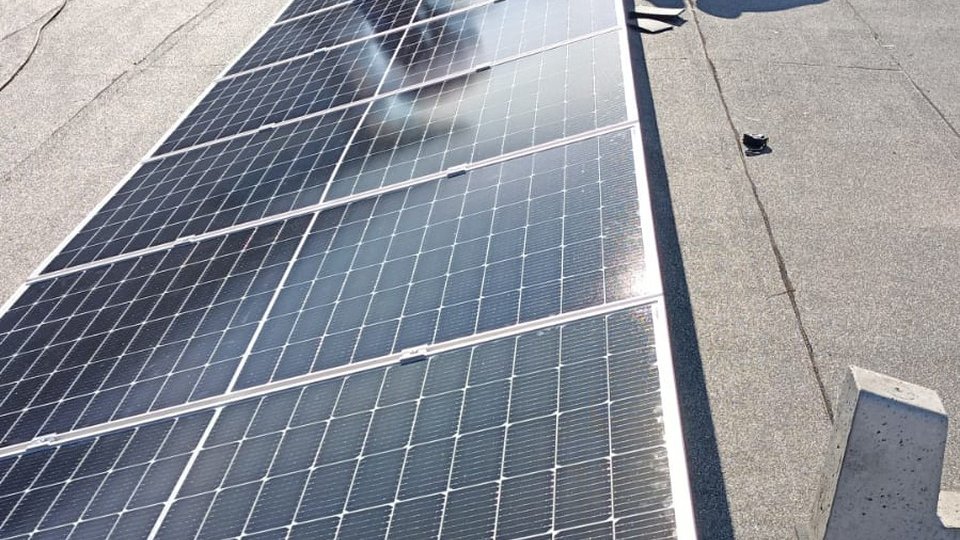 Se fac înscrieri pentru programul Casa Verde Fotovoltaice. În regiunea centru, înscrierile vor începe din 24 mai