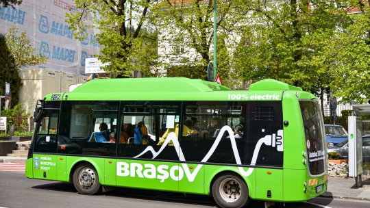 Traseu modificat pentru autobuzele ce urcă spre Șchei, joi, de Ziua Eroilor