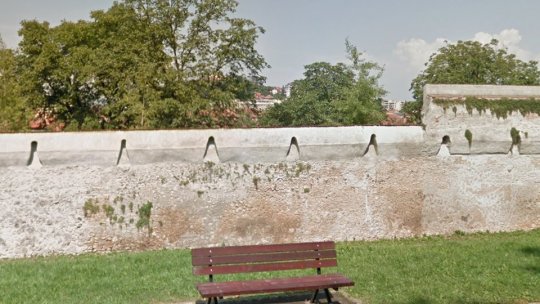 O porțiune din zidul de incintă al cetății va intra în reabilitare