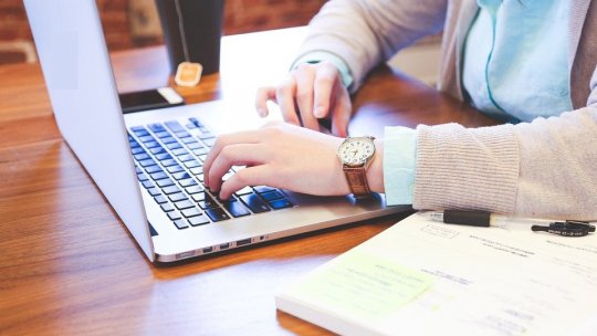 La Brașov, profesorii care nu fac grevă nu vor susține ore online