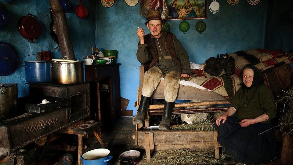 Vlad Dumitrescu a renunțat la bancă pentru fotografierea satului românesc