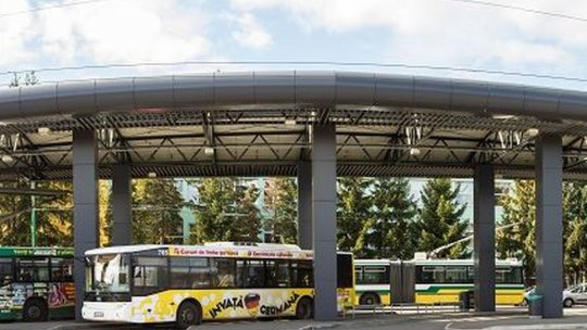 Transportul navetiștilor la fabricile din jurul orașului urmează a fi actualizat. Cine nu va mai putea opri în stațiile RAT?