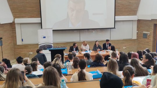 Despre comunicare și fake news, la o întâlnire între reprezentanți ai Parlamentului European cu studenții brașoveni