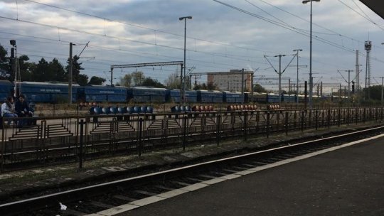 Peste 100 de amenzi și avertismente aplicate operatorilor feroviari din țară