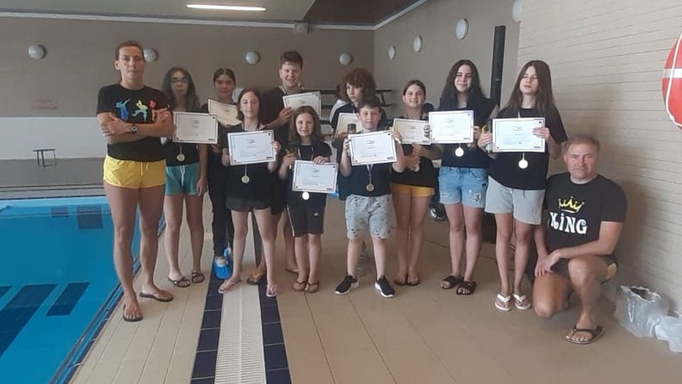 Micii înotători brașoveni s-au remarcat la competiția "Open Swim"