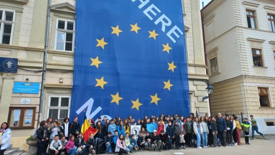 Brașoveanca, dansată în Piața Sfatului, de Ziua Europei