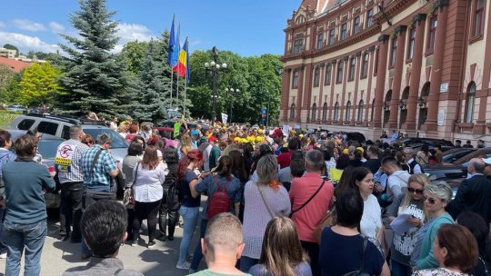 Liderii de sindicat din educaţie au anunţat că greva generală din sistem ar putea fi reluată de marţi, 6 iunie