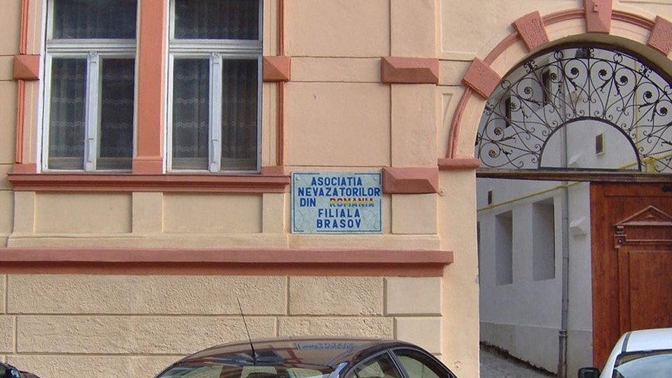 Nevăzătorii din Brașov vor învăța cum să se comporte în cazul unui cutremur