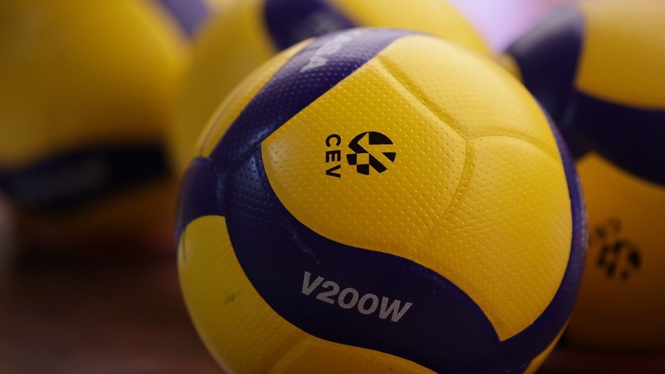 Naționala de volei masculin a  României, în mijlocul brașovenilor