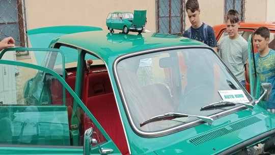 Întâlnirea Națională Dacia Clasic în inima Brașovului