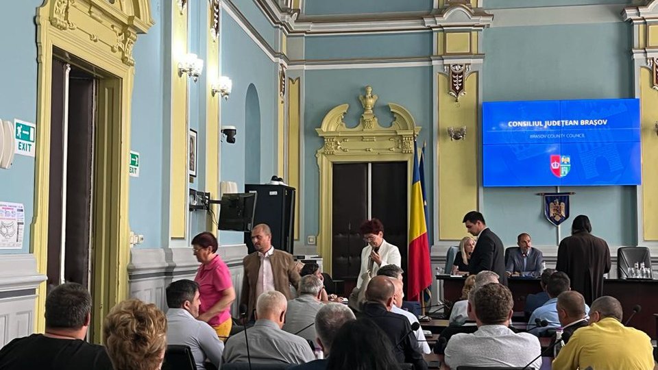 Acțiuni de protest din partea social-democraților în Consiliul Județean Brașov