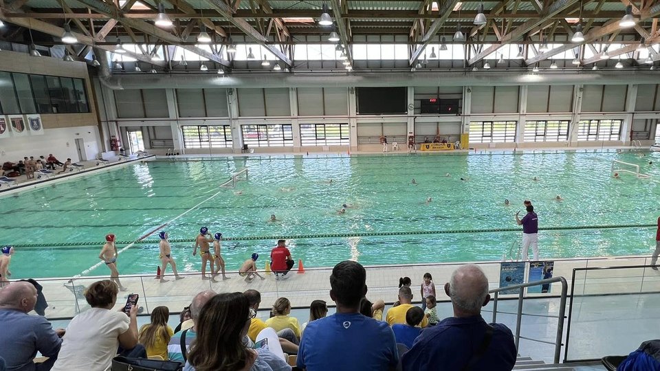 Echipa de polo U 11 a Coronei a început cu victorii turneul final de la Brașov