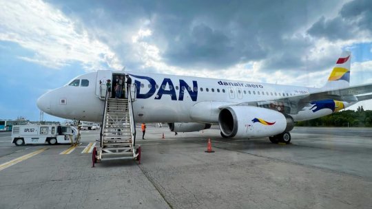 Nici păsările, nici avionul nu mai zboară de pe Aeroportul din Brașov, un zbor a fost întârziat din cauza înaripatelor