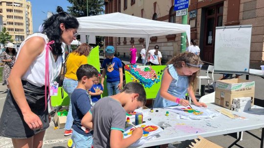 Distracție și educație pe Street Delivery