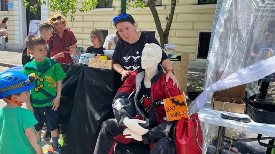 Liliecii și roboții, la mare căutare printre copii