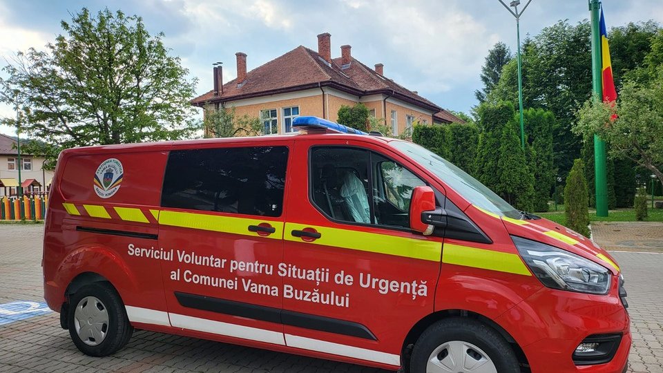 Autospecială pentru intervenții rapide în caz de incendiu, cu bani europeni, la Vama Buzăului