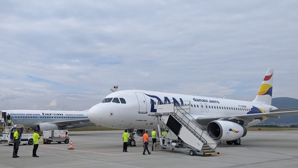 Dan Air ia în calcul suspendarea zborurilor de pe Aeroportul Brașov