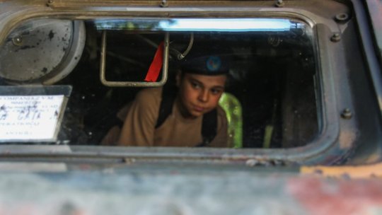 Zeci de copii din toată țara își testează limitele într-o tabără militară organizată la Predeal