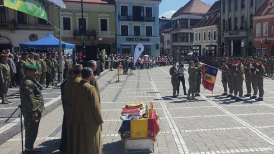 Ceremonial militar la aniversarea unui secol de existență a Brigăzii 2 Vânători de Munte Sarmizegetusa