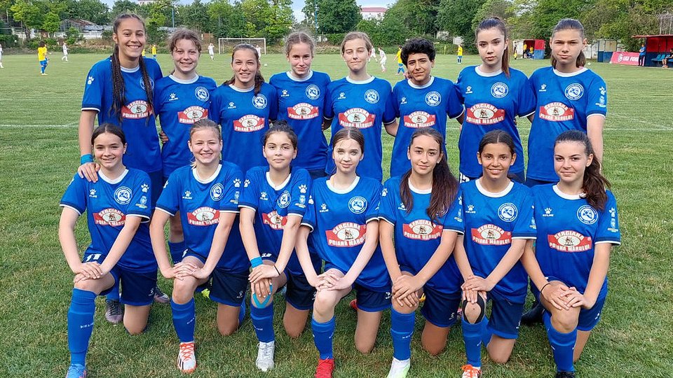 Fotbalistele de la Kids Tâmpa, în Faza Finală a Campionatului Național de Junioare U15