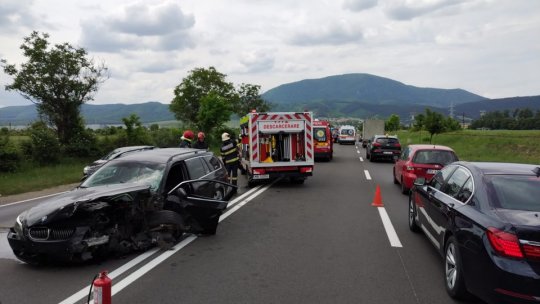Accident între două mașini pe DN1, la Codlea