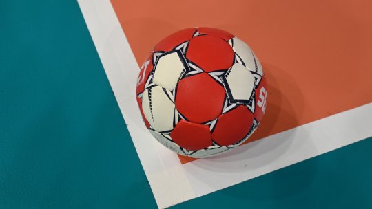 Naționala de handbal U19 a României, victorie contra Suediei