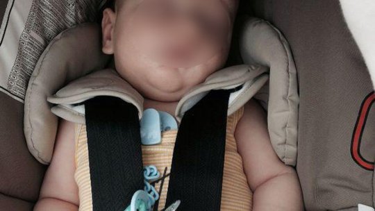 Recomandări ISU: Ce să NU lași niciodată în mașină pe timpul caniculei!