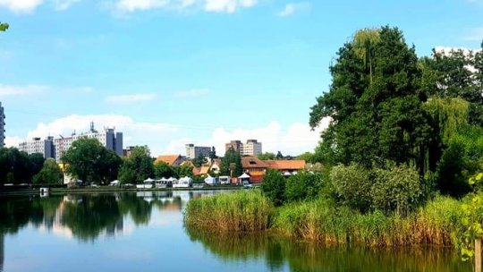 "Festivalul de Plăcinte şi Merinde", în weekend, pe malul Lacului Noua