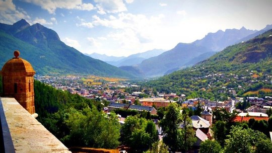 JURNAL DE CĂLĂTORIE. Mergem în cel de-al doilea cel mai "înalt" oraș din Europa