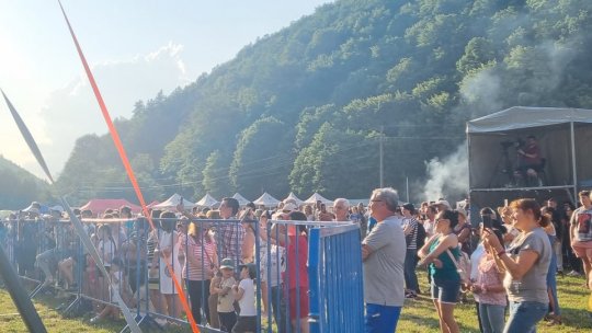 Sărbătoare mare, la 30 de kilometri de Brașov, în poienița din Dobârlău