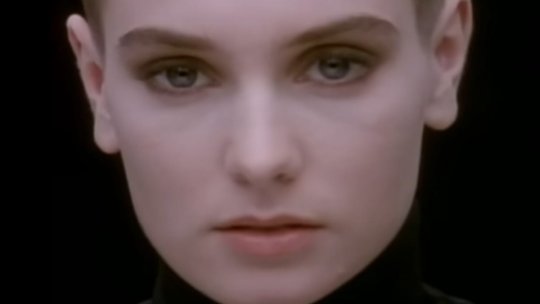 Sinead O'Connor a părăsit scena vieții, la doar 56 de ani