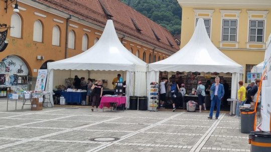 Standuri cu muzică pentru toate gusturile, la Târgul de Carte Gaudeamus Radio România