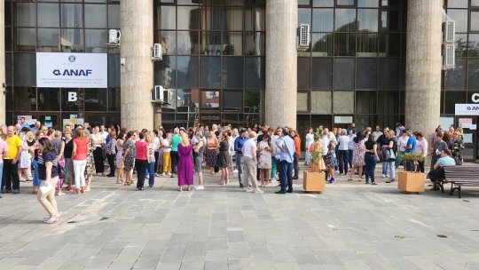Protest spontan al angajaților de la Finanțe, la Brașov