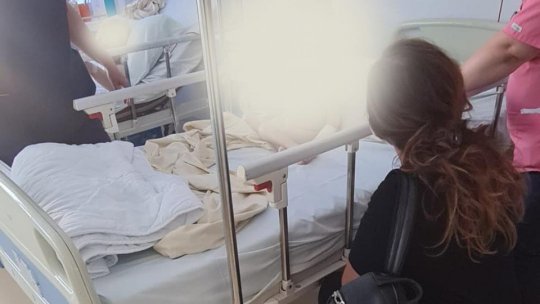 Fata care a suferit arsuri pe corp la un centrul de plasament din județ, externată