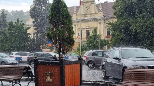 Cod galben de instabilitate atmosferică, la Brașov