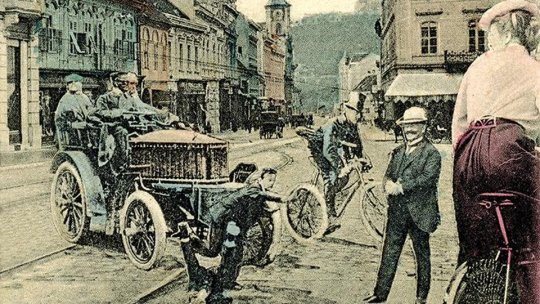 "Mode și cafenele în Brașovul de odinioară", de vineri, la Muzeul Civilizației Urbane