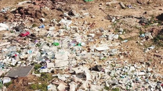 Primarul vrea să acționeze în judecată statul dacă groapa de gunoi nu va fi mutată