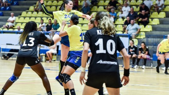 Corona Brașov, debut cu dreptul la turneul de la Baia Mare